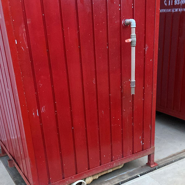 Containers para Depósito e Banheiro: Praticidade e Segurança.
