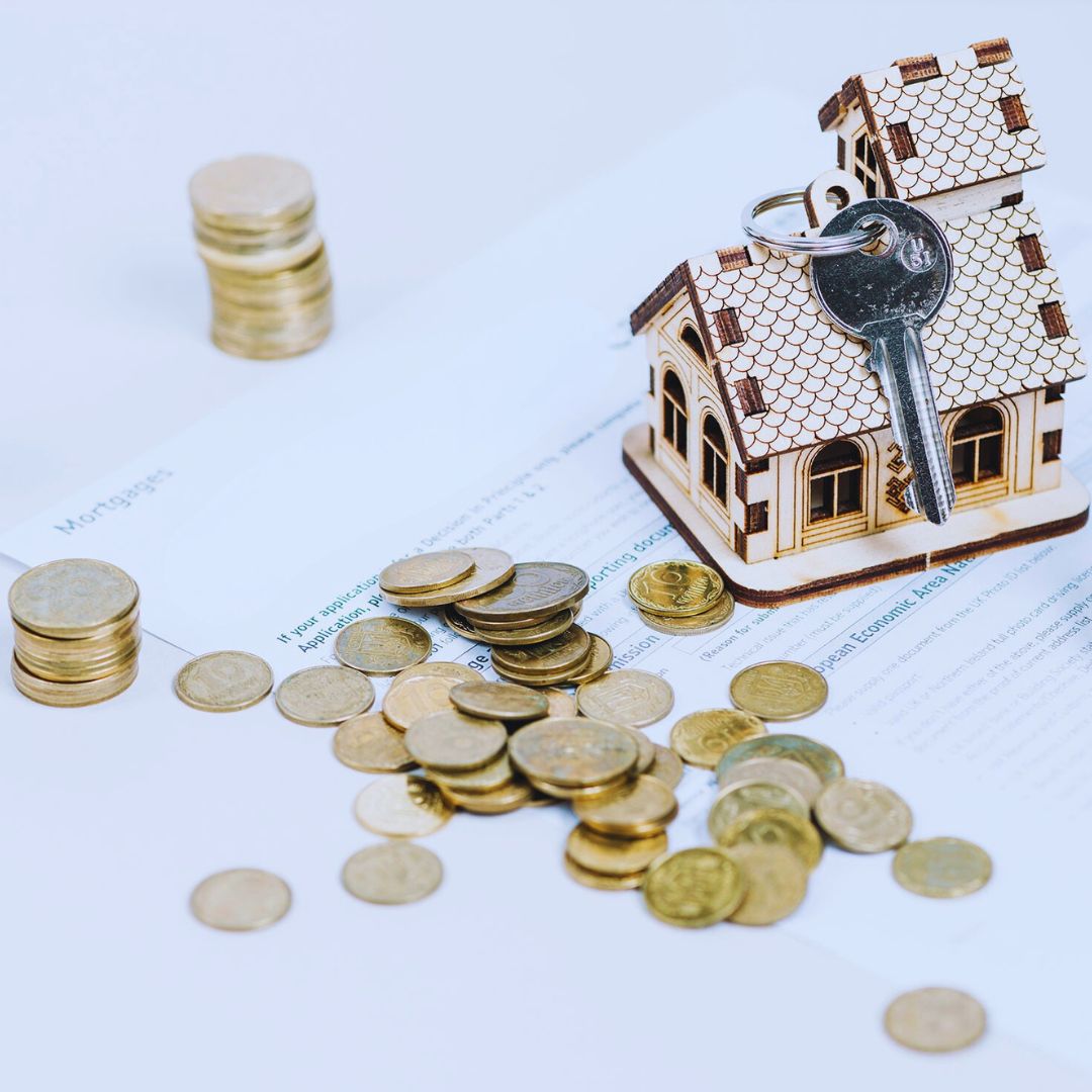 O perito avaliador de imóveis é um profissional essencial no mercado imobiliário. Sua principal responsabilidade é determinar, de maneira técnica e imparcial, o valor de mercado de propriedades.