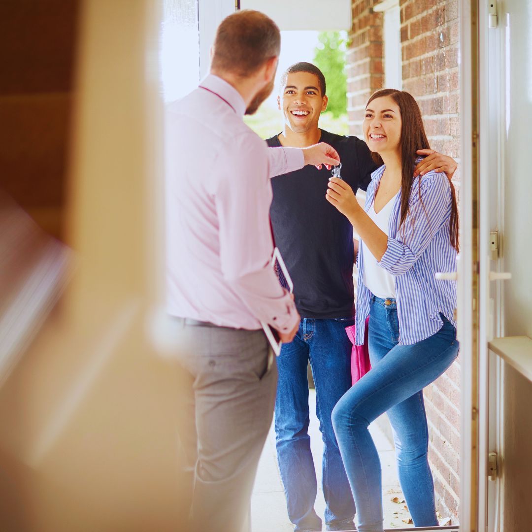 A regularização de edículas é um processo essencial para garantir que essas construções estejam em conformidade com as normas legais vigentes.