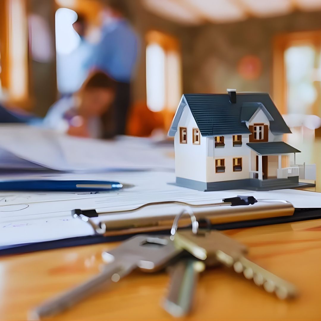 O laudo pericial de imóveis é um documento técnico elaborado por peritos qualificados, que fornece uma análise detalhada sobre o valor e as condições de um imóvel.